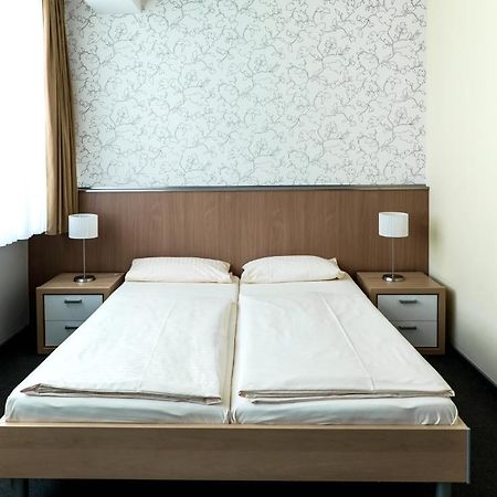 Hotel Flaemischer Hof Киль Экстерьер фото